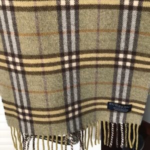 Burberry 100% lambswool VINTAGE scarf - LIKE NEW
